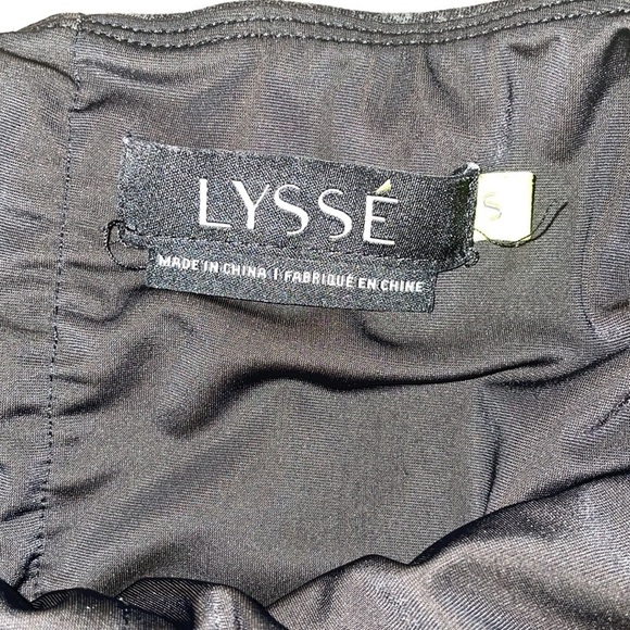 LYSSÉ black plaid ankle leggings in women’s size small - Picture 6 of 6